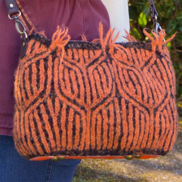 Wolle: "Naturwolle Michels" Tweed - handgesponnen im Schwarzwald - 100 g à 100 m - Nd 6-8 – Bild 8