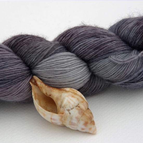 Wolle: "Lace" / malabrigo - Baby Merinowolle mulesingfrei, handgefärbt - 50 g à 430 m - Nd 2-3.5 – Bild 21
