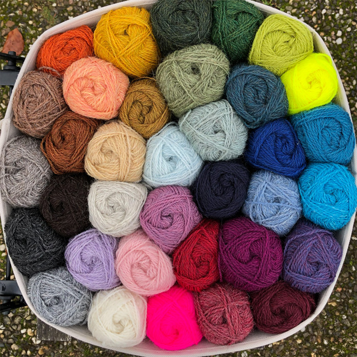 Wolle: "Pip Colourwork" / baa ram ewe - Nd 2.75-3.25 (4) - Britische Schafwolle - 25 g à 116 m – Bild 2