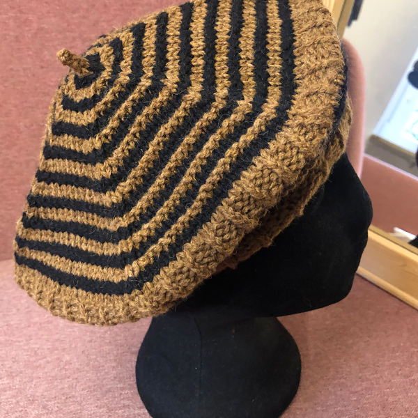 Wolle: "Camel DK" / Pascuali - Nadel 4 aufwärts - 100 % Kamelwolle - 25 g à ca. 80 m – Bild 12