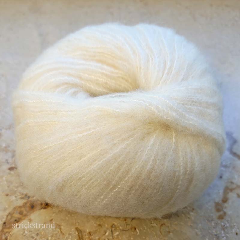 Wolle: "Cashmere Deluxe" / Ferner/ Nadel 3-5/ dickeres Woll-Flauschgarn / 25g à 145m – Bild 4