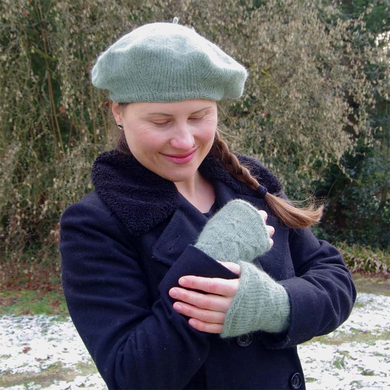 Wolle: "Cashmere Deluxe" / Ferner/ Nadel 3-5/ dickeres Woll-Flauschgarn / 25g à 145m – Bild 32