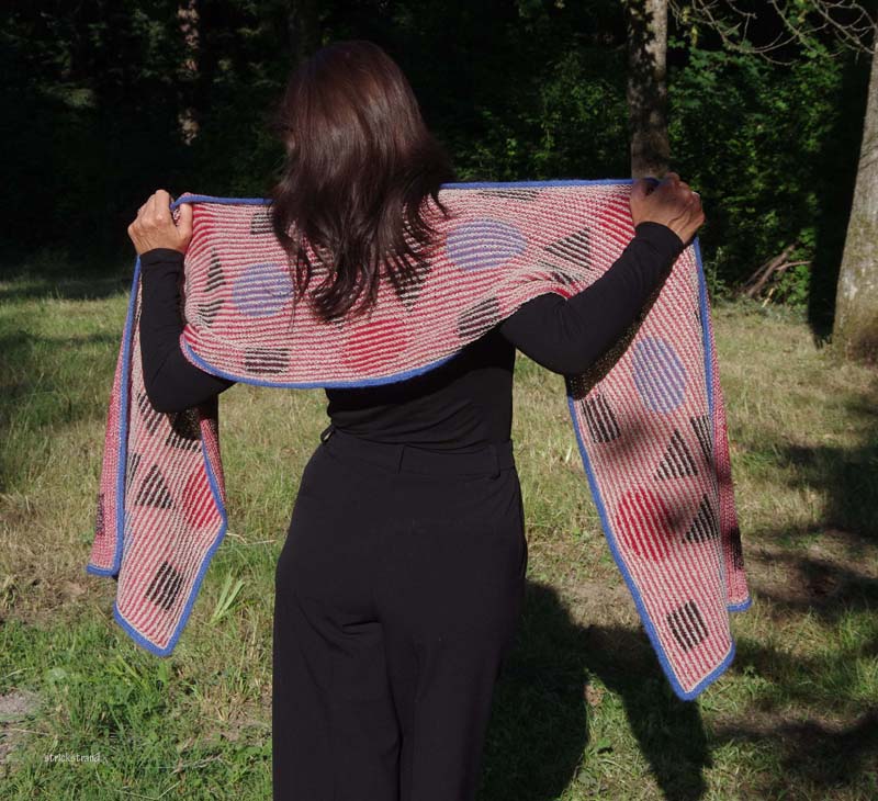 Schal: "Theodors Mond" im StrickStrandDesign aus exklusivem weichen Pflanzen-, Alpaka- und Mohairmischgarn