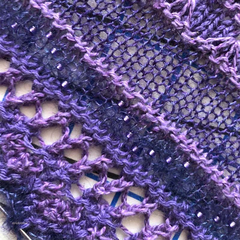 Strickpaket zH: "Starfish" Happy Ringlets - Metalico & Prairie - Blue Sky Fibers - Alpaka & Seide - Kit aus Garn und Anleitung - Nadel 3.75 - Tuch/ Schal/ Umhang/ Stola – Bild 14