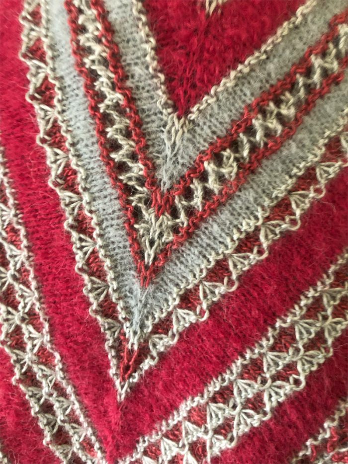 Strickpaket: "Starfish" Happy Ringlets - Metalico & Prairie - Blue Sky Fibers - Alpaka & Seide - Kit aus Garn und Anleitung - Nadel 3.75 - Tuch/ Schal/ Umhang/ Stola – Bild 2