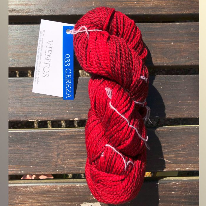 Wolle: malabrigo "Vientos" / handgefärbt / superwash / 100 % Kuschelmerino / Nadel 5.5 - 8 / 100 g à ca 120 m – Bild 2