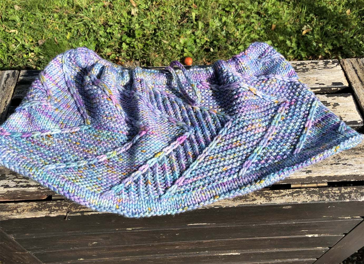 Wolle: malabrigo "Vientos" / handgefärbt / superwash / 100 % Kuschelmerino / Nadel 5.5 - 8 / 100 g à ca 120 m – Bild 8