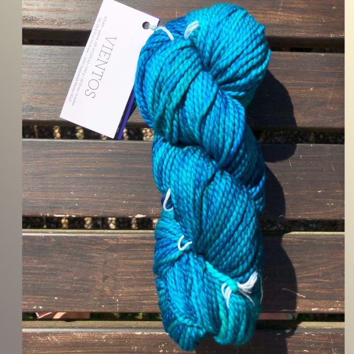 Wolle: malabrigo "Vientos" / handgefärbt / superwash / 100 % Kuschelmerino / Nadel 5.5 - 8 / 100 g à ca 120 m – Bild 6