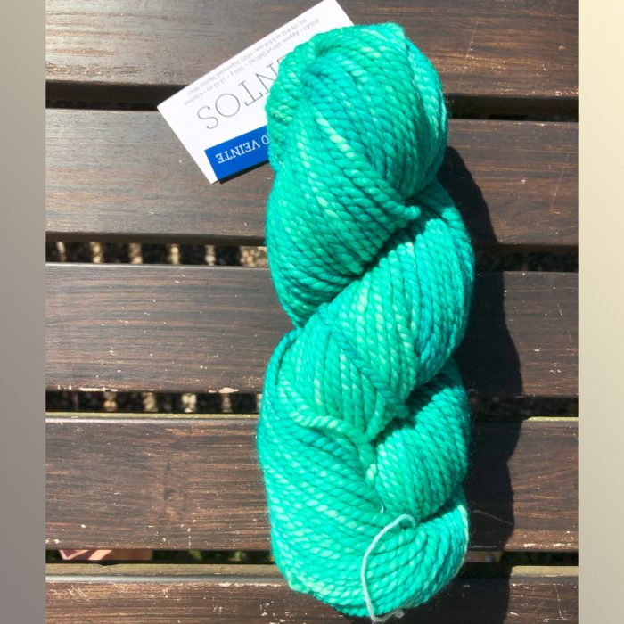 Wolle: malabrigo "Vientos" / handgefärbt / superwash / 100 % Kuschelmerino / Nadel 5.5 - 8 / 100 g à ca 120 m – Bild 5