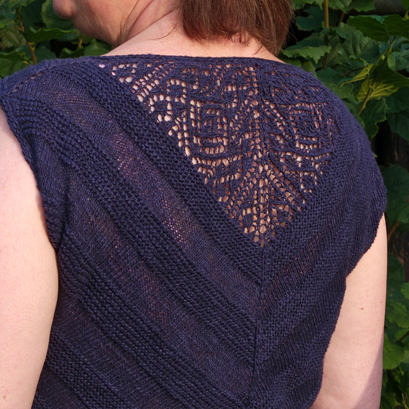 Anleitung: Shirt "Diagonally Hamlet"/ StrickStrand - ärmelloses Shirt - Garn: Linseed - europäisches veganes Garn von baa ram ewe – Bild 4