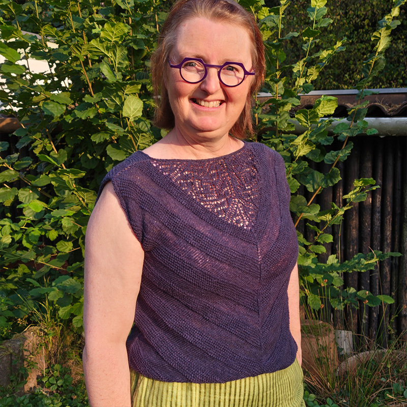 Anleitung: Shirt "Diagonally Hamlet"/ StrickStrand - ärmelloses Shirt - Garn: Linseed - europäisches veganes Garn von baa ram ewe – Bild 3