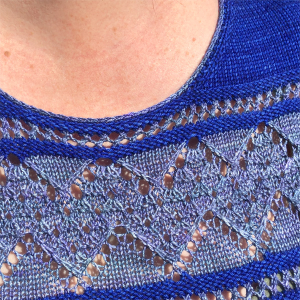 "Zig-Zag" Tunika aus Seide, Feinmerino & Kaschmir / StrickStrandDesign – Bild 2