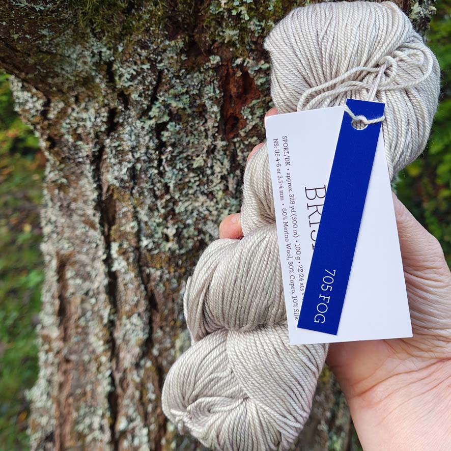 Wolle: Brisa/ malabrigo - handgefärbt - Sport/DK - Nd 3.5 bis 4 - 60 % Feinmerino/ 30 % Cupro/ 10 % Seide - 100 g à ca 300 m – Bild 7